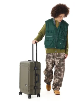 RESIST’R CASE M ARMY OLIVE